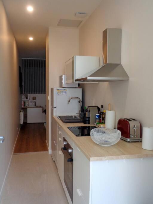 Appartement Hestia F1 Bis + Terrasse Hyper Centre Лон-ле-Сонье Экстерьер фото